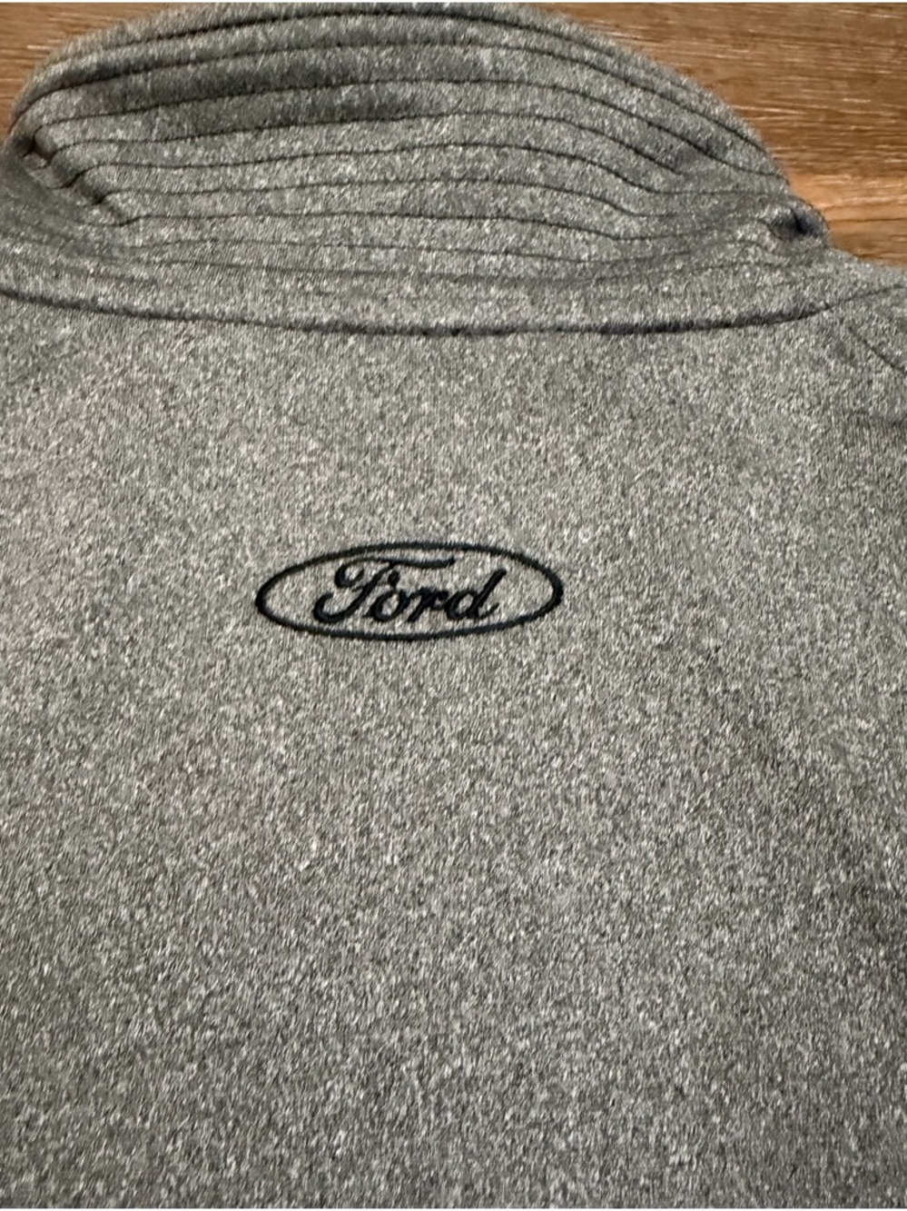 The North Face x Ford Escape Women’s Gray Quarter-Zip Pullover Jacket - Picture 8 of 9